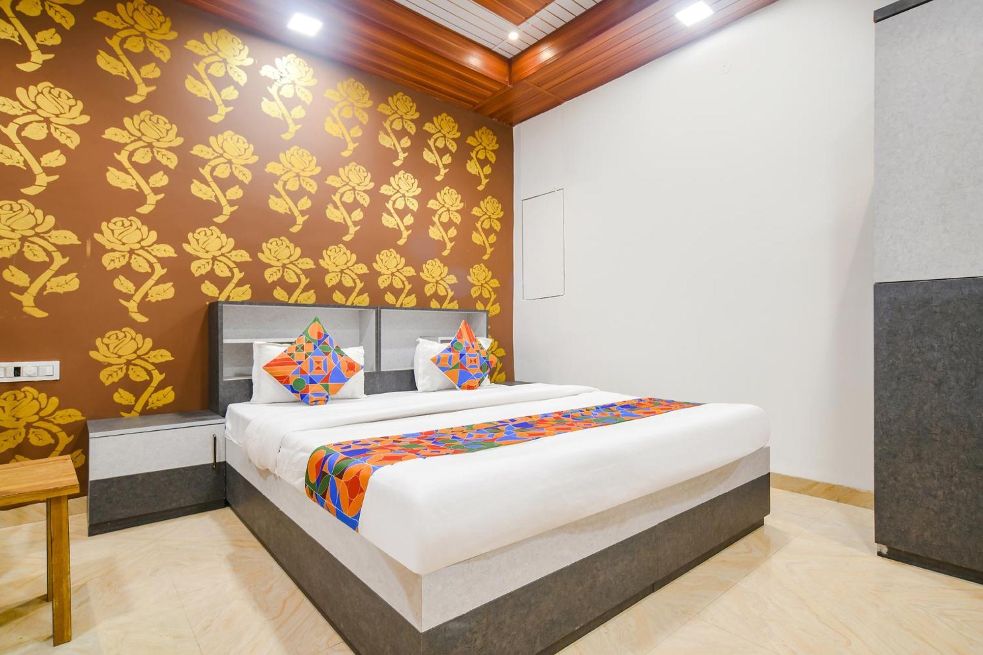 Fabhotel Dream Paradise Indore Exteriör bild